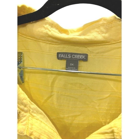 Falls Creek 3X Button Up Flowy Top - Picture 3 of 7